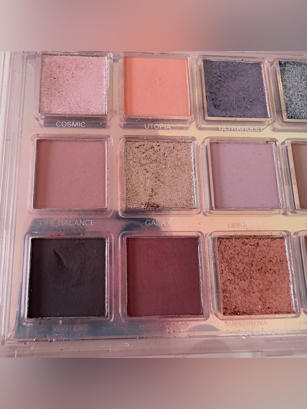 EUC Huda Beauty Mercury Retrograde Eyeshadow Palette - Picture 10 of 11